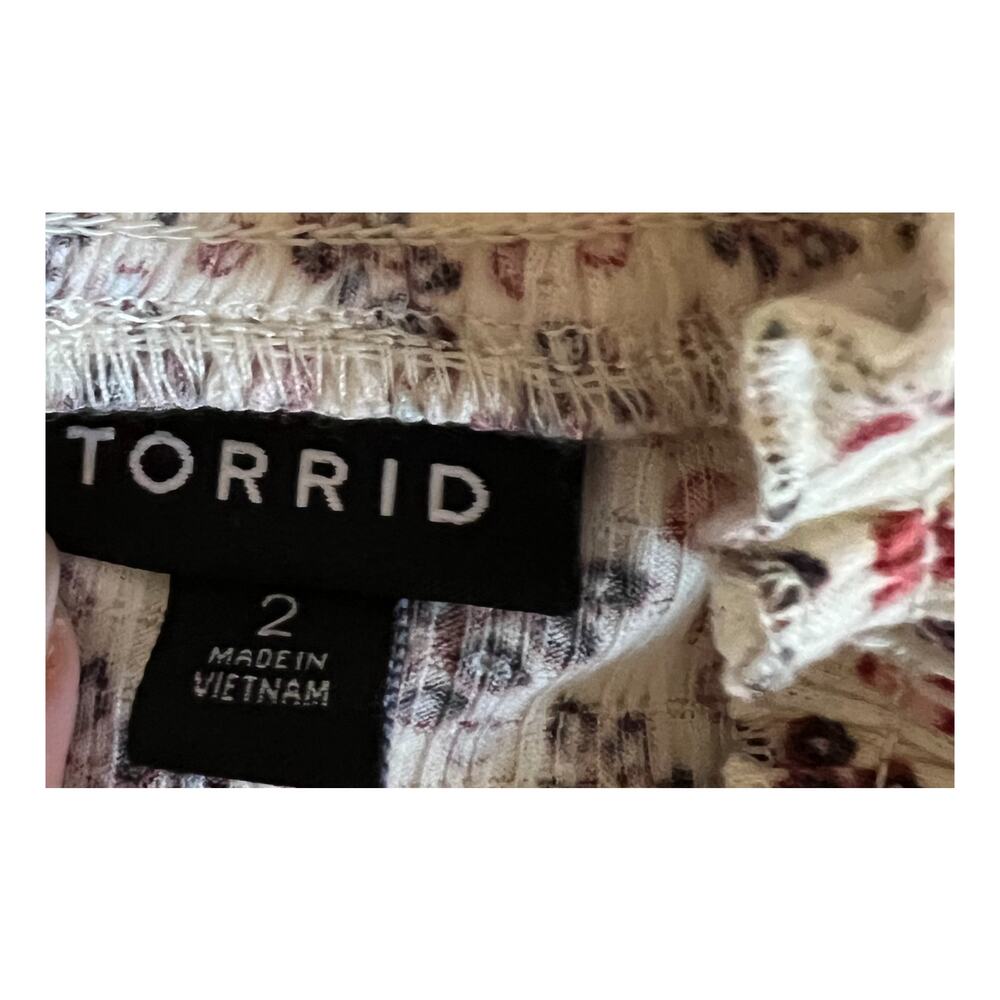 Torrid Top Womens Size 2X Red Green Pullover Keyhole Neck Torrid Size 2 - Picture 2 of 9